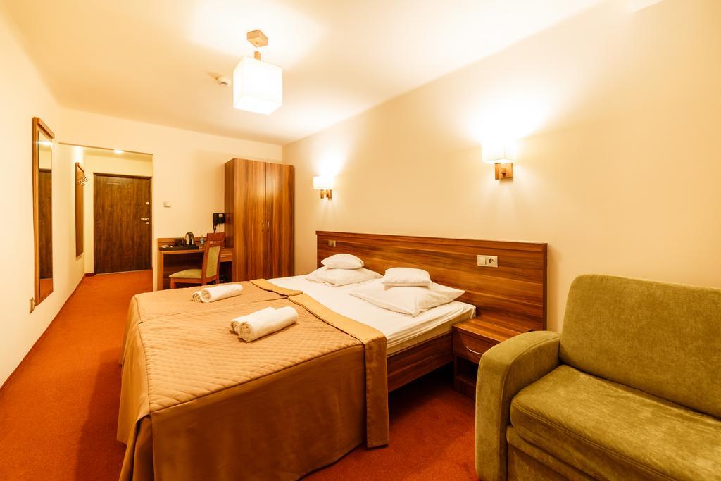 Hotel Sanvit Lake Resort & Spa オクニンカ エクステリア 写真