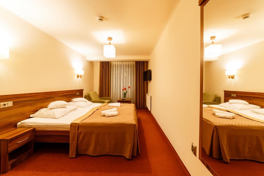 Hotel Sanvit Lake Resort & Spa オクニンカ エクステリア 写真