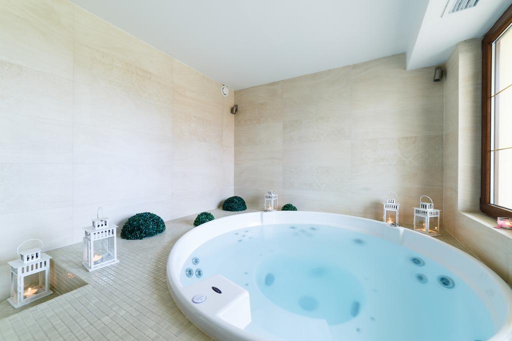 Hotel Sanvit Lake Resort & Spa オクニンカ エクステリア 写真