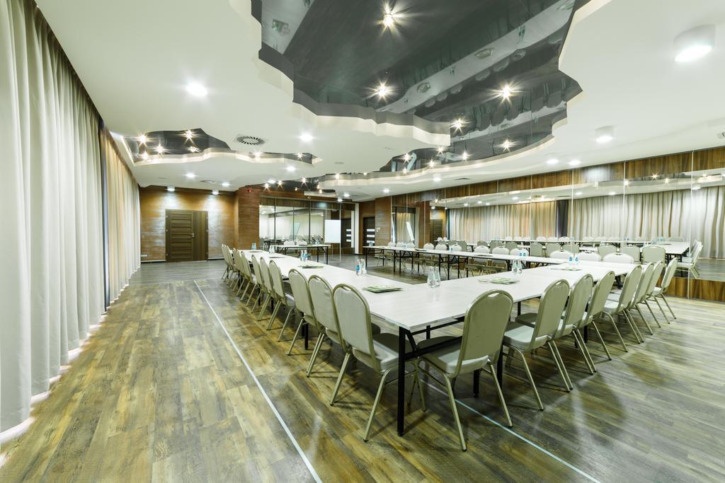 Hotel Sanvit Lake Resort & Spa オクニンカ エクステリア 写真