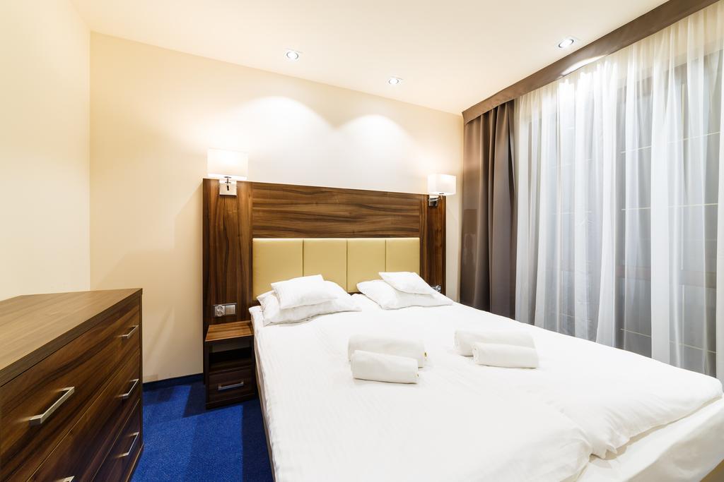 Hotel Sanvit Lake Resort & Spa オクニンカ エクステリア 写真
